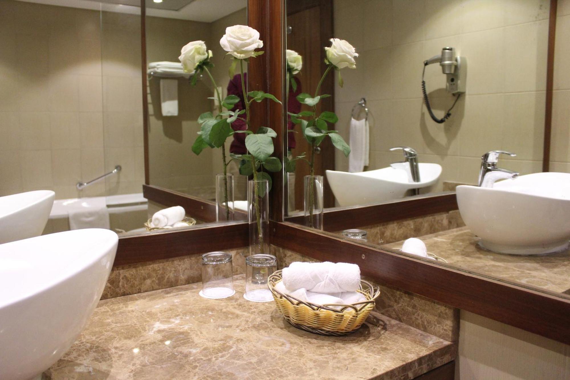 Al Khaleej Palace Deira Hotel Dubai Exterior photo